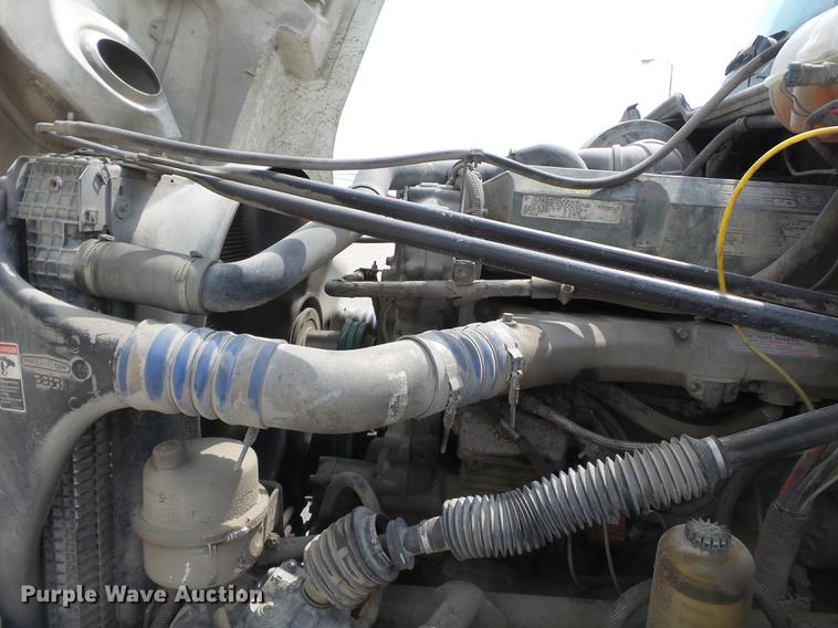 image for item DB7144 2000 Freightliner Century Class feed truck