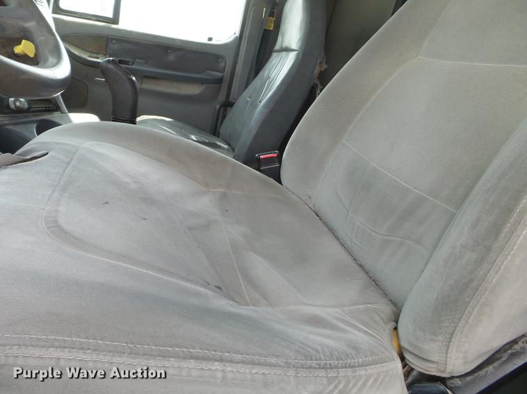 image for item DB7144 2000 Freightliner Century Class feed truck