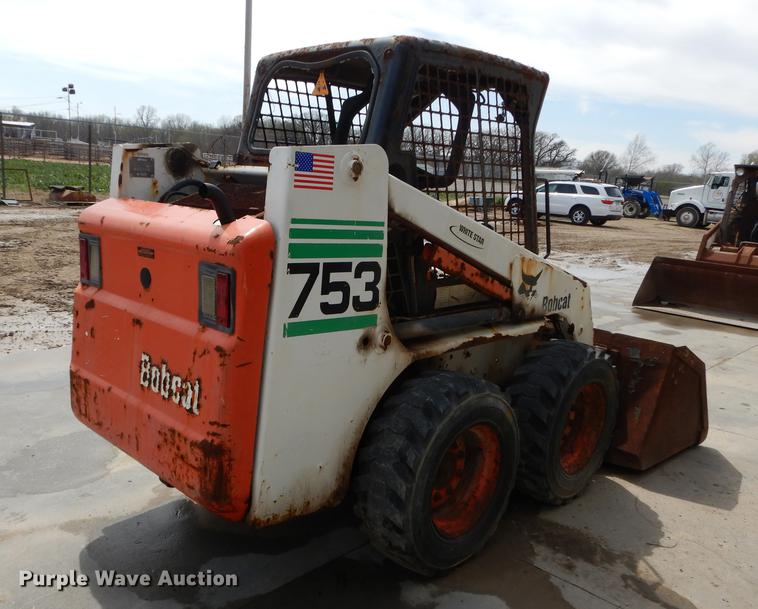 image for item DC0447 2002 Bobcat 753 skid steer