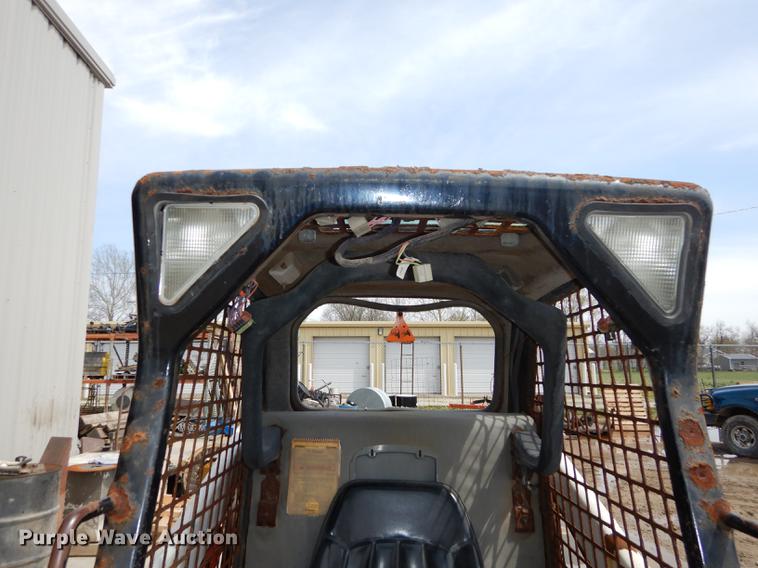 image for item DC0447 2002 Bobcat 753 skid steer