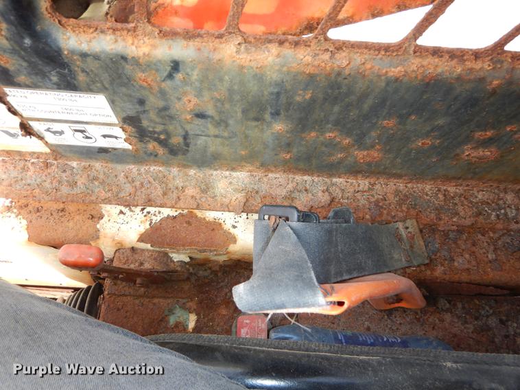 image for item DC0447 2002 Bobcat 753 skid steer