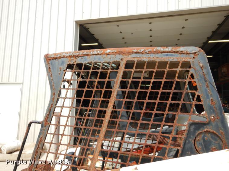 image for item DC0447 2002 Bobcat 753 skid steer