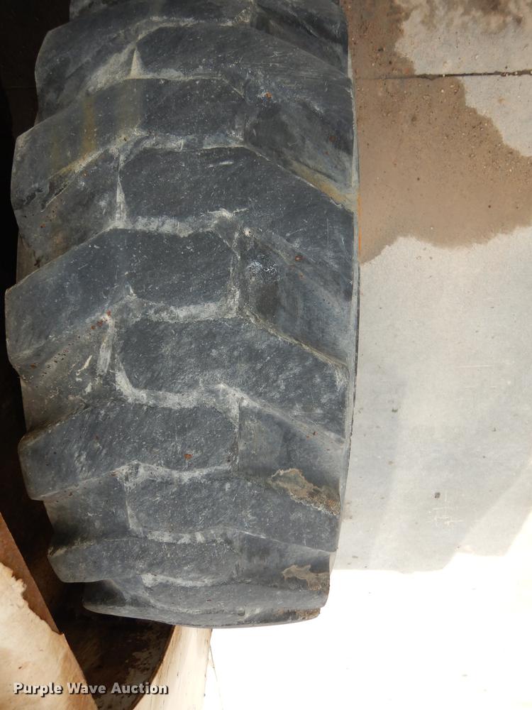 image for item DC0447 2002 Bobcat 753 skid steer