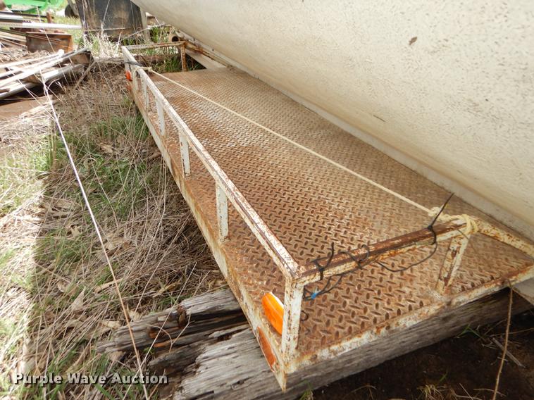 image for item DC0449 Fiberglass tank bed