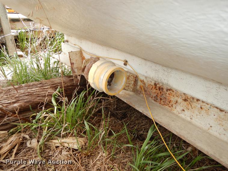 image for item DC0449 Fiberglass tank bed