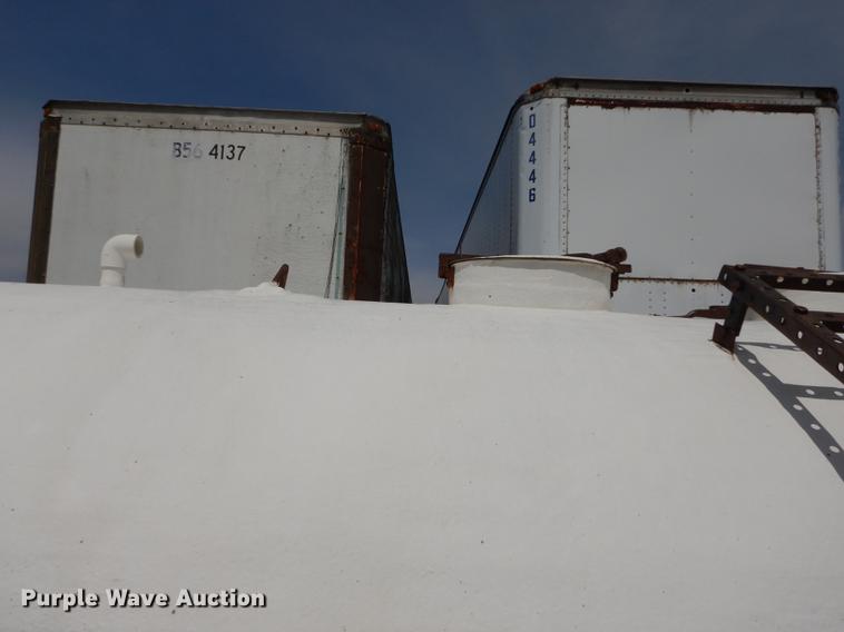 image for item DC0449 Fiberglass tank bed