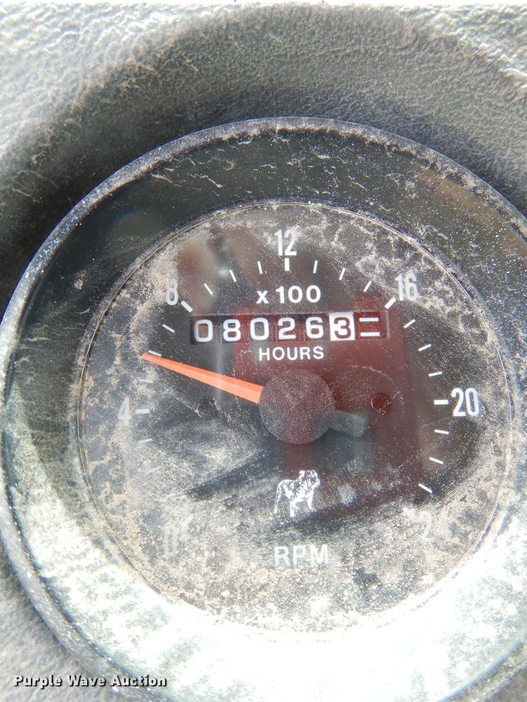 image for item DC0458 1993 Mack RD690S truck cab and chassis