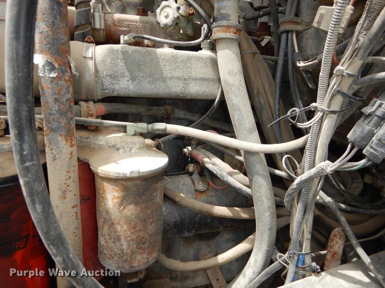 image for item DC0458 1993 Mack RD690S truck cab and chassis