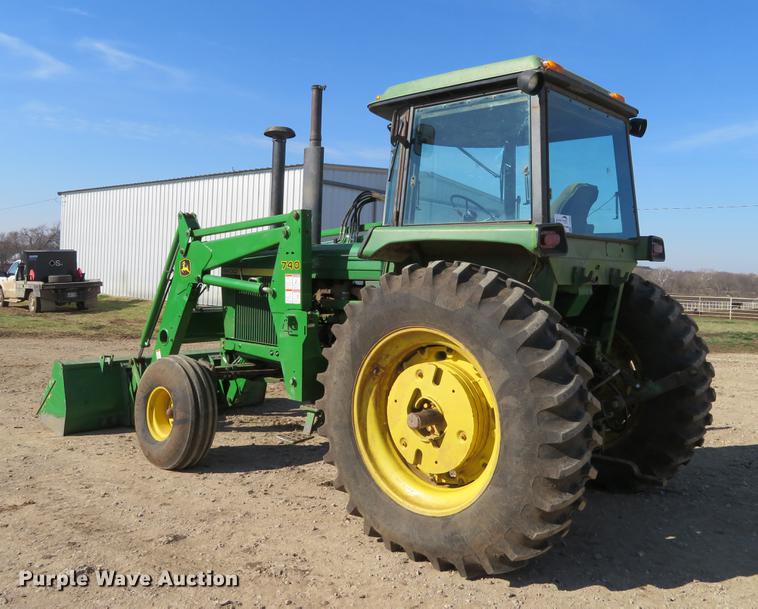 image for item DC0965 1974 John Deere 4430 tractor