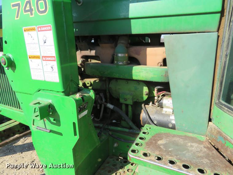 image for item DC0965 1974 John Deere 4430 tractor