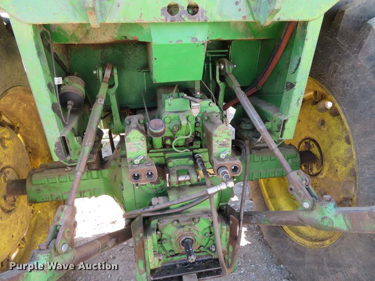 image for item DC0965 1974 John Deere 4430 tractor