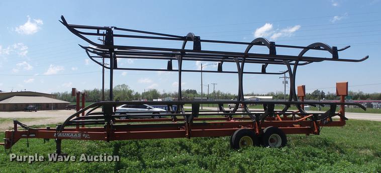 image for item DC1988 Haukaas Quick Pick bale mover