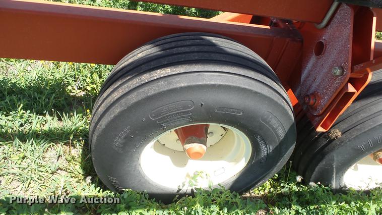 image for item DC1988 Haukaas Quick Pick bale mover