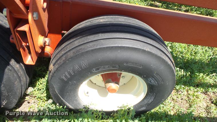 image for item DC1988 Haukaas Quick Pick bale mover