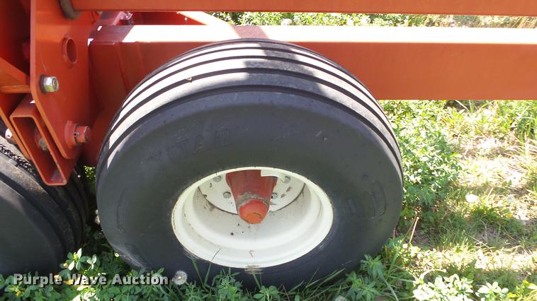 image for item DC1988 Haukaas Quick Pick bale mover