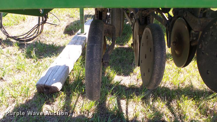 image for item DC3004 John Deere 455 grain drill