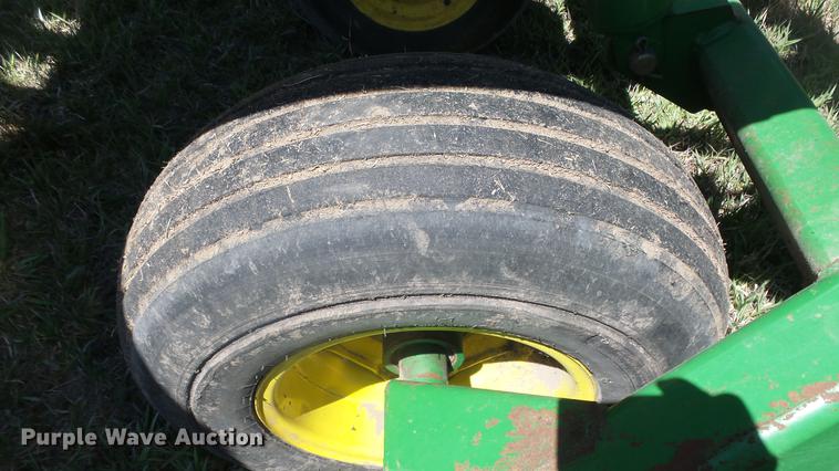 image for item DC3004 John Deere 455 grain drill