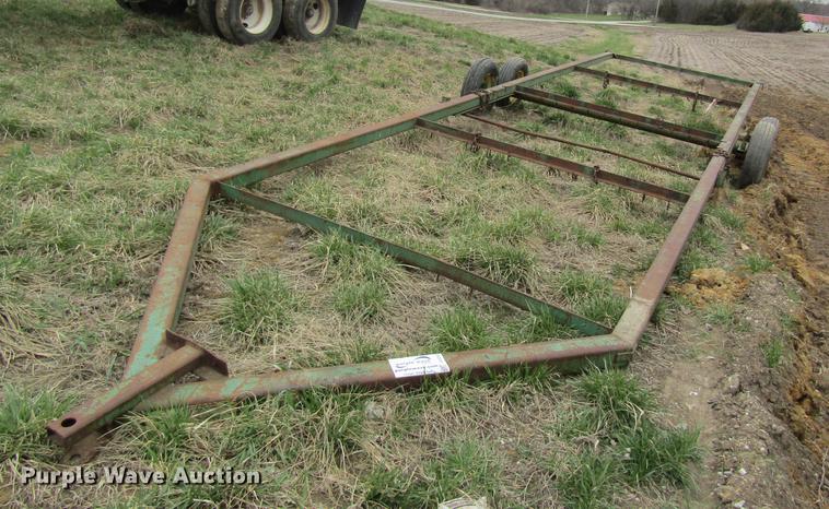 image for item DC4291 John Deere hay wagon