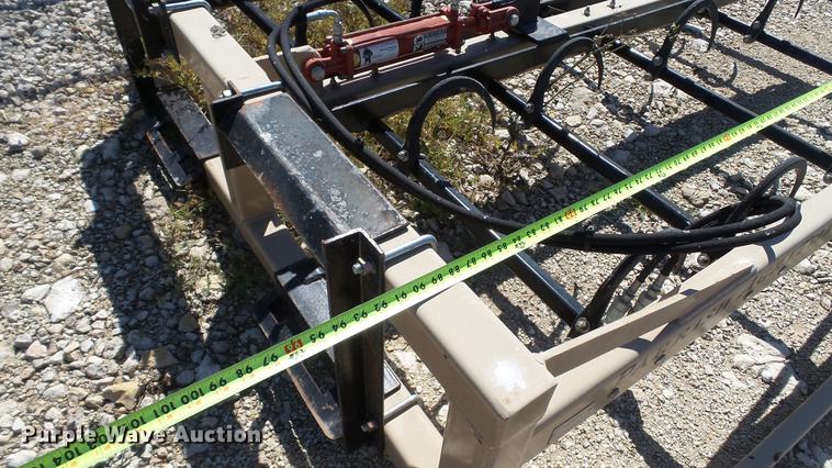 image for item DC5550 Parrish AgriTurf hay accumulator and grapple