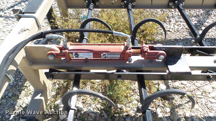 image for item DC5550 Parrish AgriTurf hay accumulator and grapple