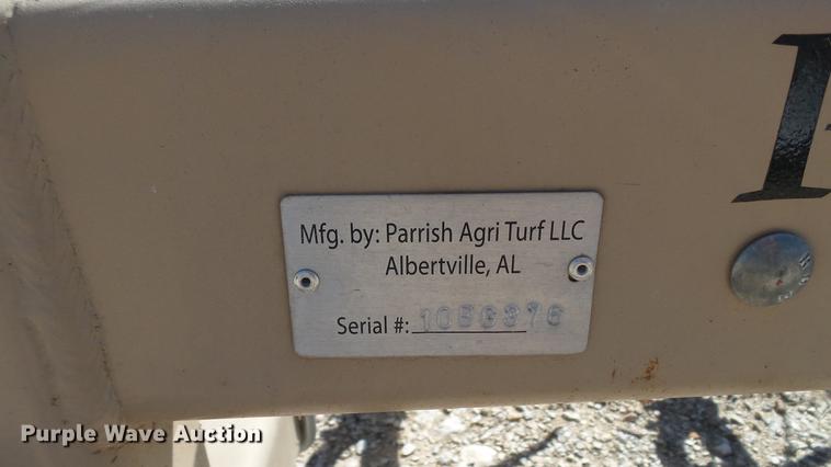 image for item DC5550 Parrish AgriTurf hay accumulator and grapple