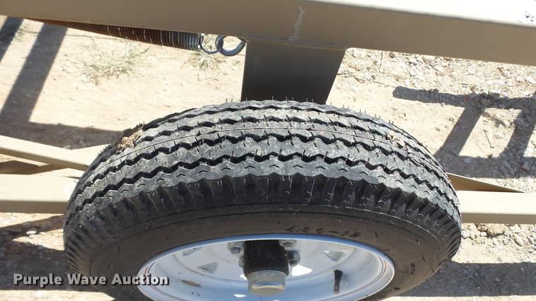 image for item DC5550 Parrish AgriTurf hay accumulator and grapple