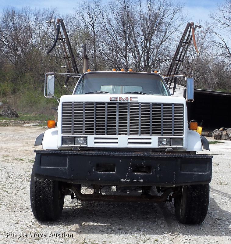 image for item DC7339 1989 GMC TopKick 7000 applicator truck