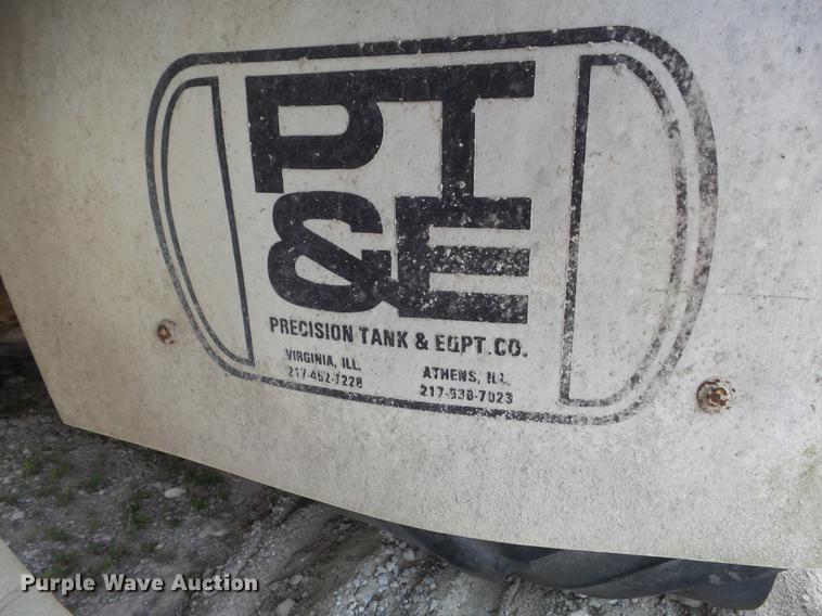 image for item DC7339 1989 GMC TopKick 7000 applicator truck