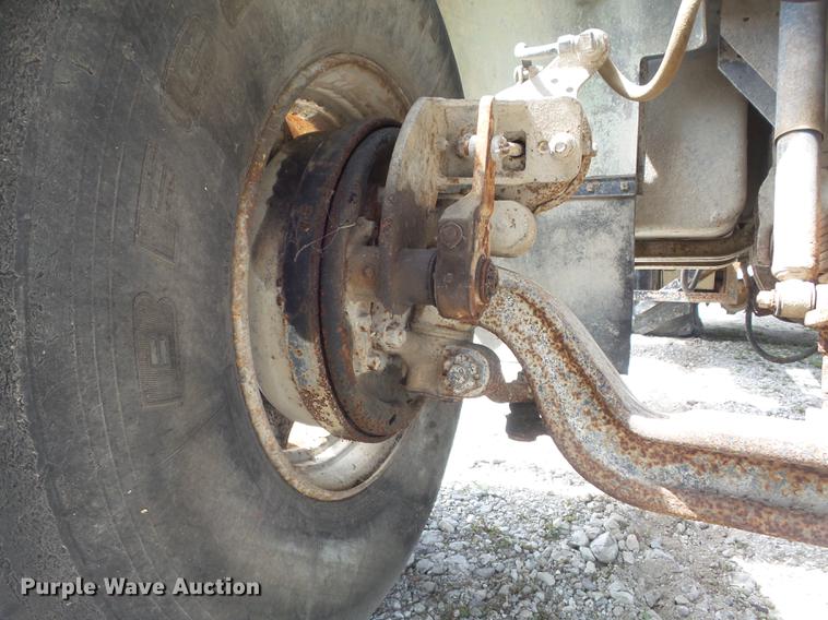 image for item DC7339 1989 GMC TopKick 7000 applicator truck