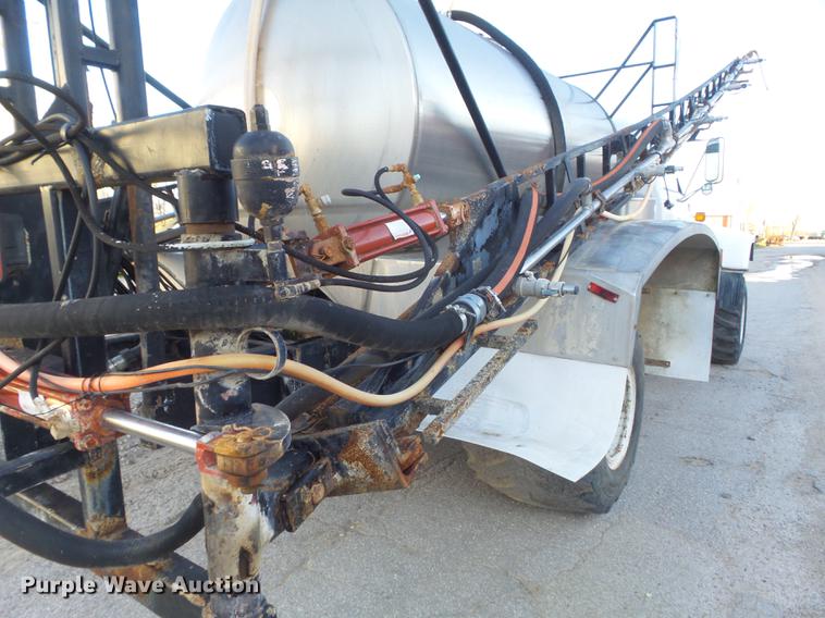 image for item DC7340 1999 GMC C8500 applicator truck