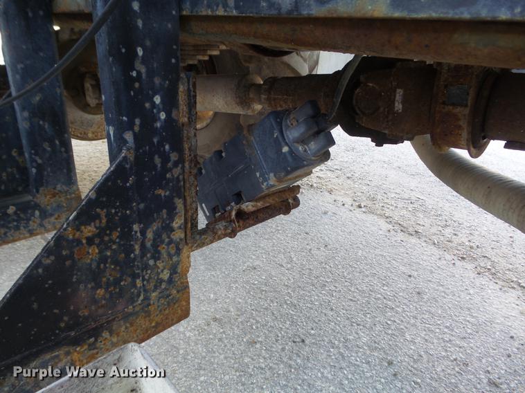 image for item DC7340 1999 GMC C8500 applicator truck