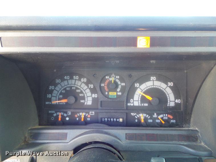 image for item DC7340 1999 GMC C8500 applicator truck