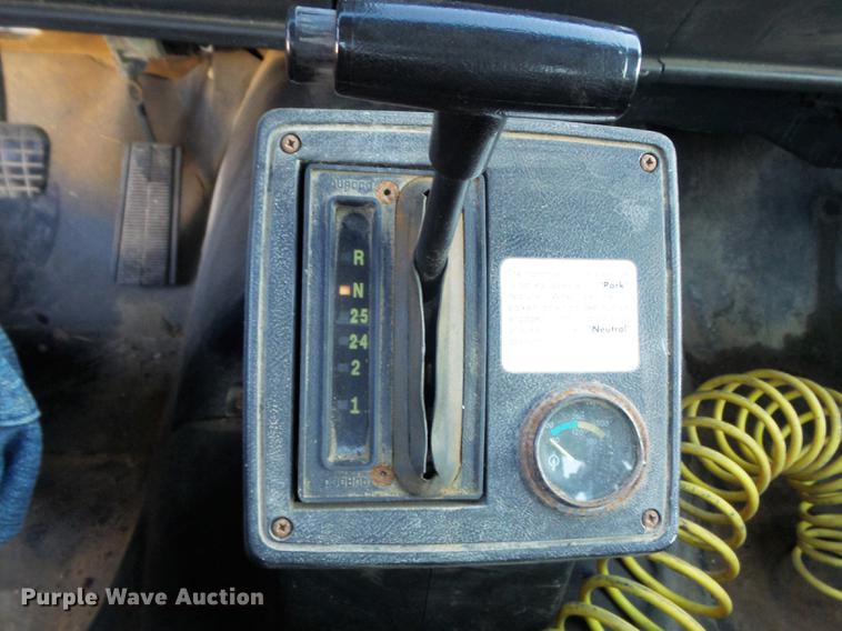 image for item DC7340 1999 GMC C8500 applicator truck