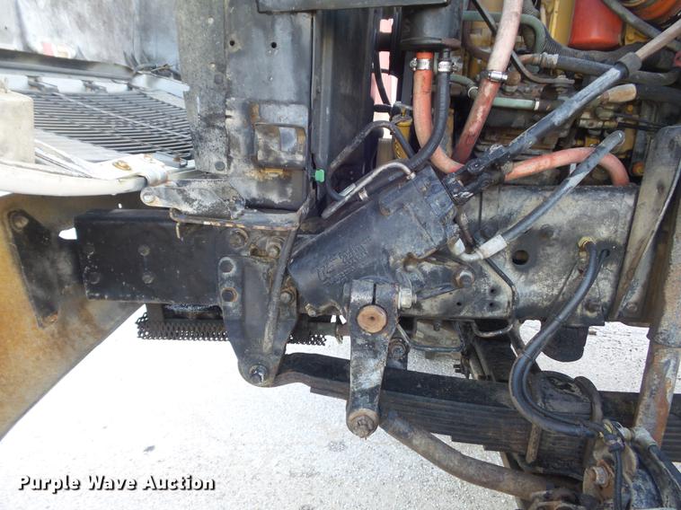 image for item DC7340 1999 GMC C8500 applicator truck