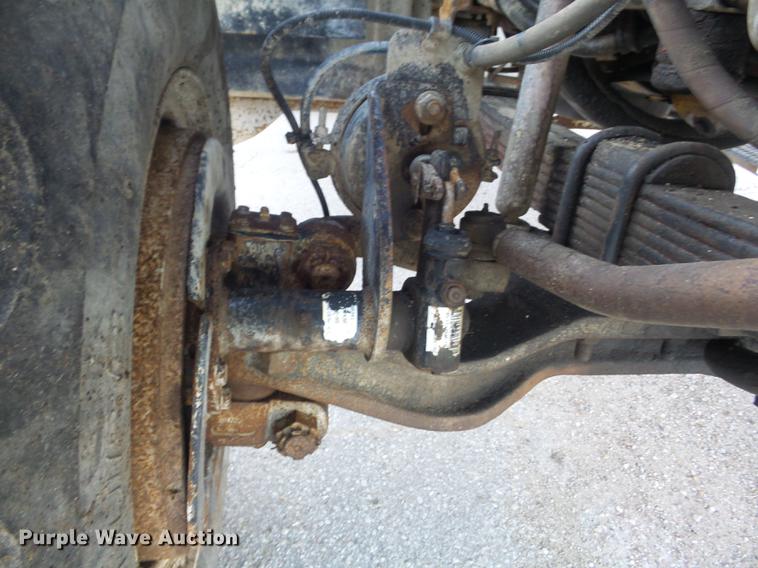 image for item DC7340 1999 GMC C8500 applicator truck