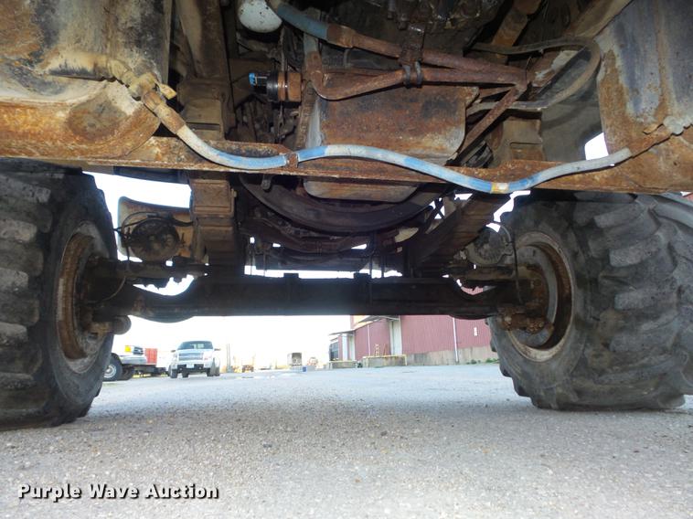 image for item DC7340 1999 GMC C8500 applicator truck