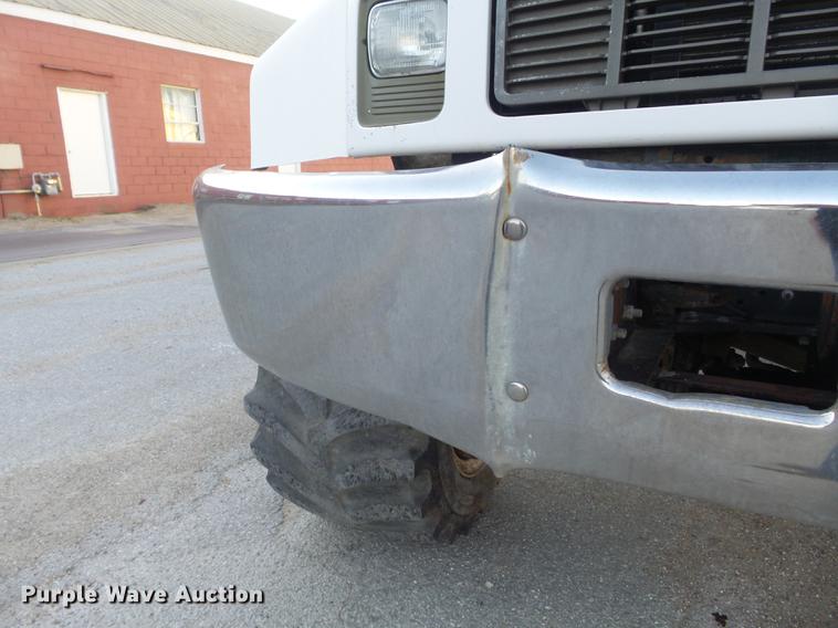 image for item DC7340 1999 GMC C8500 applicator truck