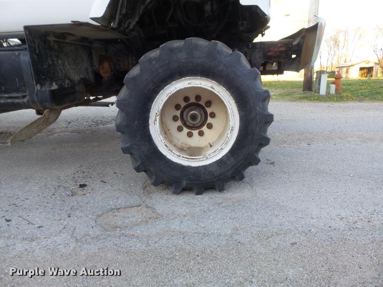 image for item DC7340 1999 GMC C8500 applicator truck