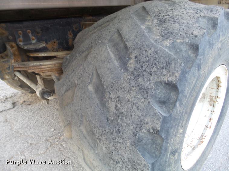 image for item DC7340 1999 GMC C8500 applicator truck