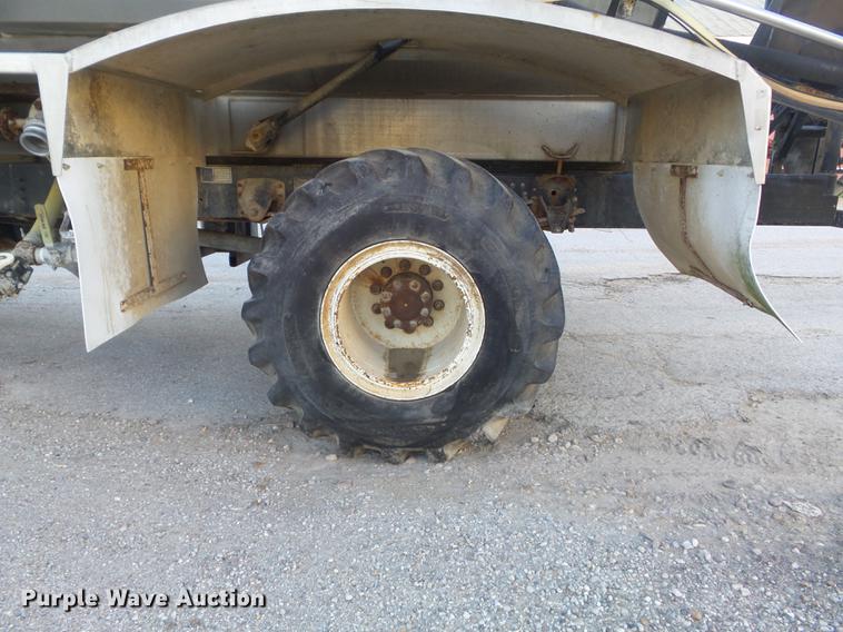 image for item DC7340 1999 GMC C8500 applicator truck