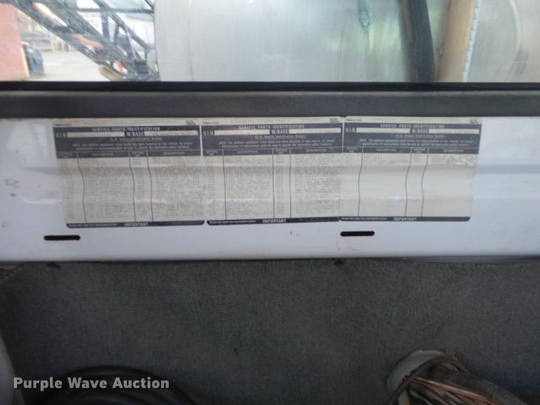 image for item DC7340 1999 GMC C8500 applicator truck