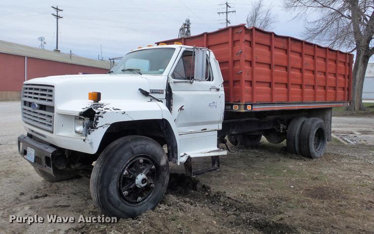 image for item DC7359 1984 Ford F8000 grain truck