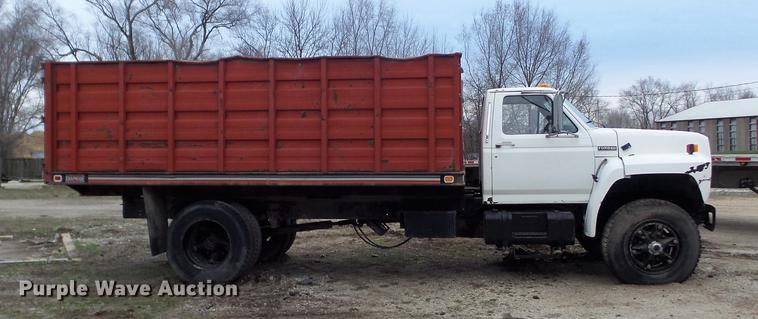 image for item DC7359 1984 Ford F8000 grain truck