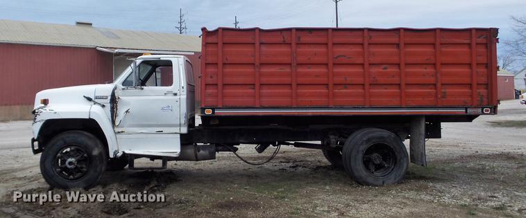 image for item DC7359 1984 Ford F8000 grain truck