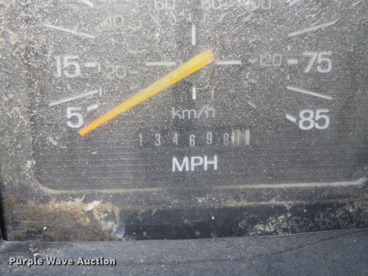 image for item DC7359 1984 Ford F8000 grain truck