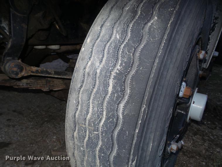 image for item DC7359 1984 Ford F8000 grain truck