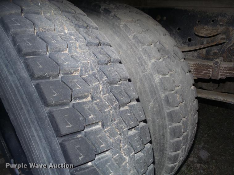 image for item DC7359 1984 Ford F8000 grain truck