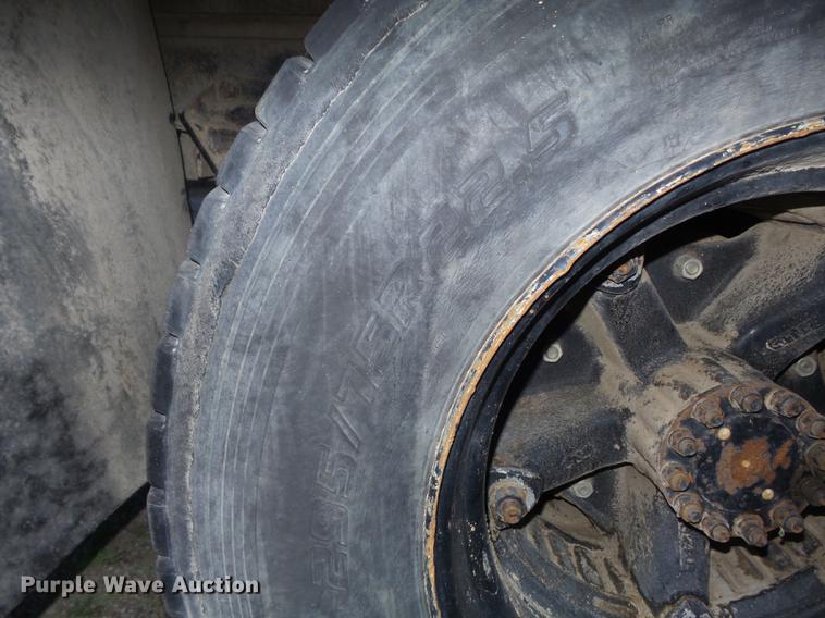 image for item DC7359 1984 Ford F8000 grain truck