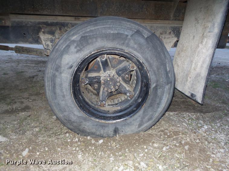 image for item DC7359 1984 Ford F8000 grain truck