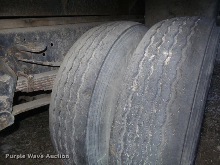 image for item DC7359 1984 Ford F8000 grain truck